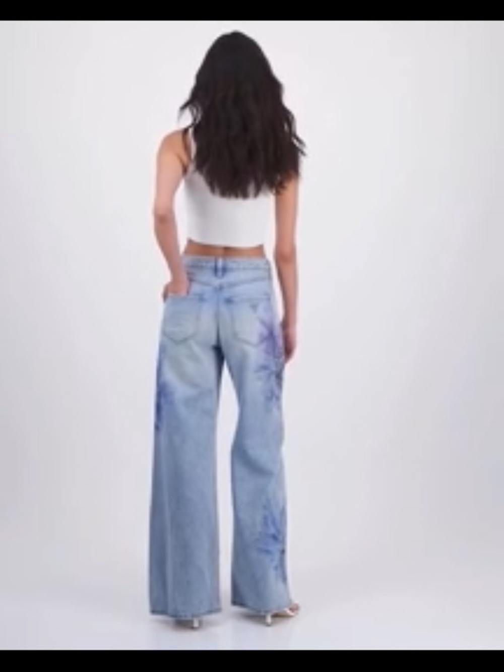 GUESS BELLFLOWER PRINTED WIDE -LEG JEANS - Picture 2 of 9